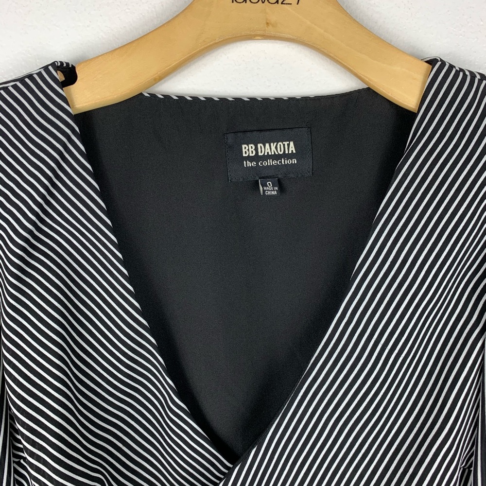 BB Dakota | Striped Dress “Run the world “ - Picture 4 of 7